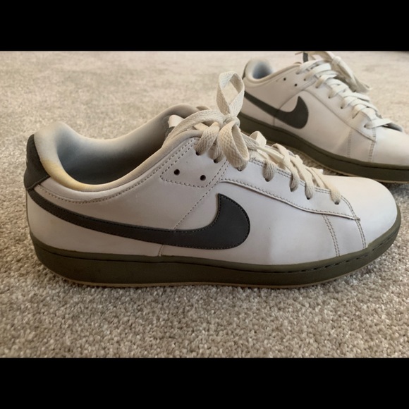 Nike men’s shoe - Picture 2 of 4